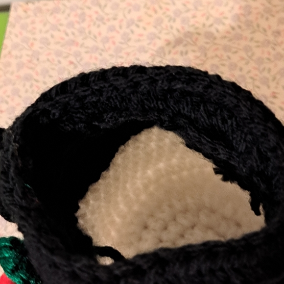 Handmade Snowman Gift Bag 5"Wx6"H drawstring  closure or give to a child. - Picture 6 of 7